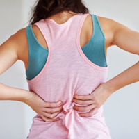 8 причин болевых ощущений в спине 