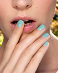 самые модные цвета лаков для ногтей лета 2012