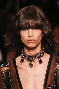 как носить бижутерию Givenchy
