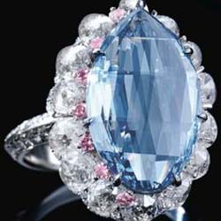 изделия с голубыми бриллиантами