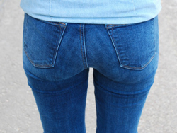 как выбрать идеальные джинсы-скинни