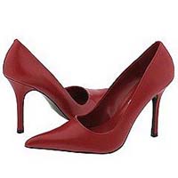 Красные туфли: комбинации и правила ношения 