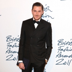 Генри Холланд стал одним из обладателей премии Fashion Forward 2012