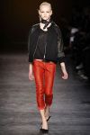 модные тенденции красные кожаные брюки-слим Isabel Marant